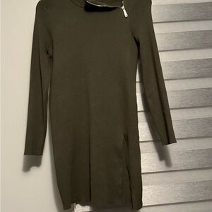 Cable & Gauge Long Sleeve Dress